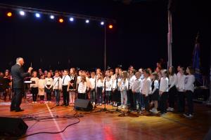 LK Trebnje, Podarimo koncert, 16032019, Godalni orkester GS Trebnje in zdruzeni zborcek, foto LK Trebnje (13)